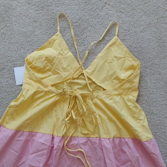 A super summery Just Fab yellow, pink, and blue dress size Large - Picture 2 of 6